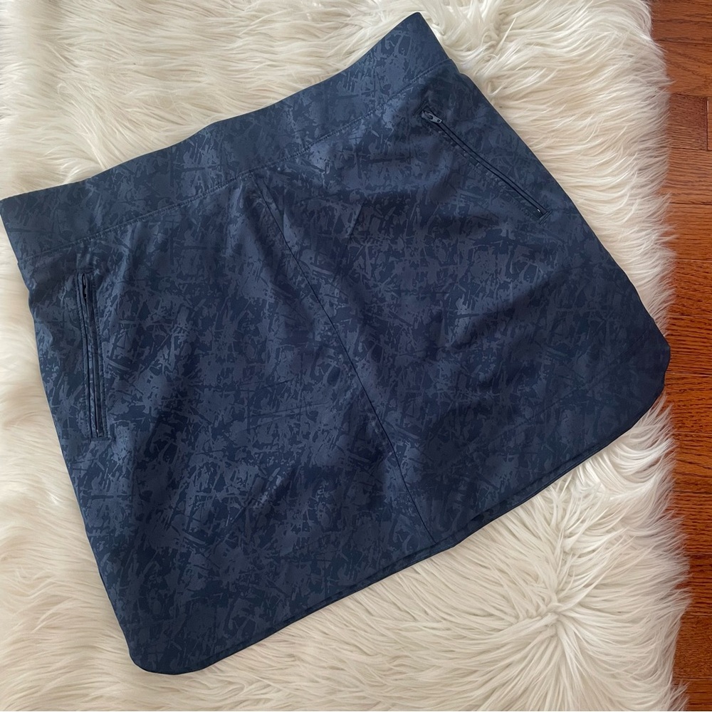 Orvis Women's Embossed PullOn Travel Skort Shattered Glass Embossed Print Large